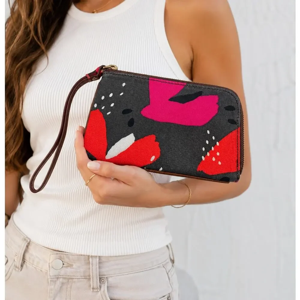 Fossil Grey Red Abstract Print Canvas Wristlet Wallet Wrap Around Zip Classic